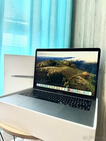 Predám MacBook Air 13,3”, 8/128gb, 273Cyklov,TOP STAV