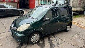 Toyota Yaris Vesro 1,3 benzin