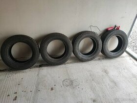 Predám zimné pneumatiky 225/65 R16C - 1