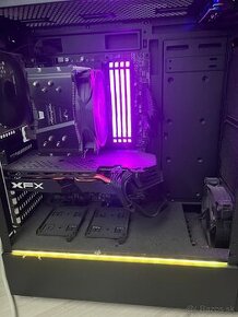 i7-10700, RX 580 8GB, 32GB RAM, 1TB SSD