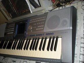 yamaha psr 1500 Rezervovane