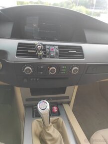 BMW E60 530xi