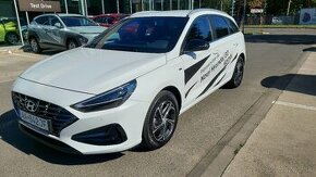 Hyundai i30 com  1,5 Hybrid Play