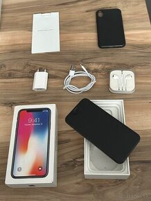 Predám Apple iPhone X 64GB Black Malé známky používania