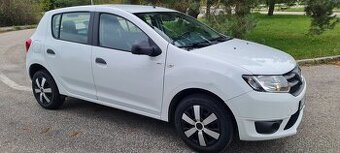 Dacia sandero 2016"