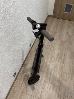 Elektrická kolobežka Xiaomi Mi Scooter