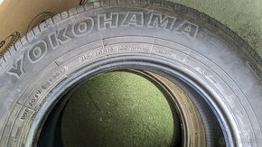 Predám jazdené pneu Yokohama 215/70 r16 - 1