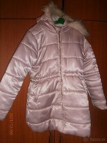 dievčenská ružovoperleťová bunda