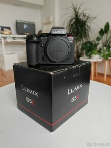 Panasonic Lumix DC-S5II telo - 1