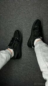 Nike x Travis Scott Air Jordan 1 Low OG "Black Phantom" - 1