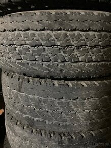 215/70R15 letne