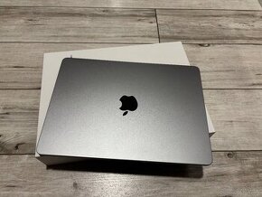 Predám Apple MacBook Air M2 8GB/256GB