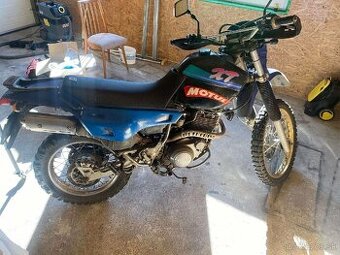 Yamaha XT600