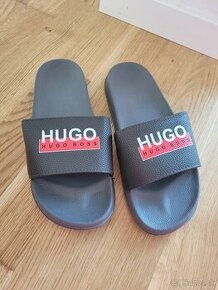 Sivé šľapky Hugo