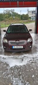 Toyota avensis T25  2.2 d4d 130kw combi