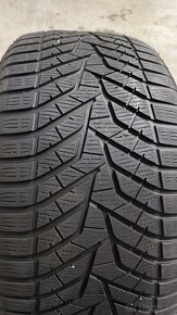 295/40 R21 ZIMNE PNEU YOKOHAM 2KS