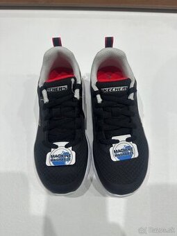 Skechers