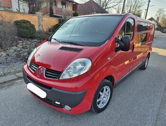 Renault Trafic 2.0dci >6.miest < .