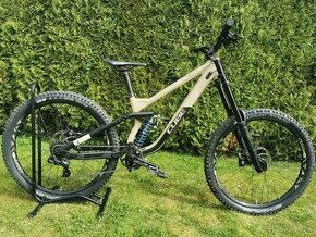 Zjazdovy bicykel CUBE TWO 15 PRO