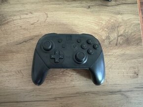 Nintendo Switch Pro Controller - 1