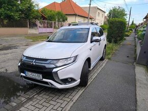 Mitsubishi Outlander 2.4 MIVEC PHEV Intense+ 4WD