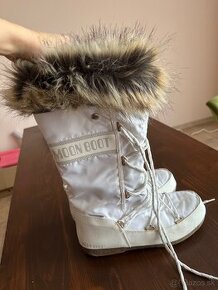 Moon Boot snehule