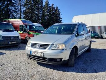 Volkswagen Touran 2.0 TDI Highline - 1