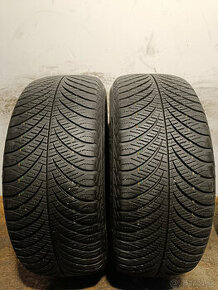 215/55 R17 Celoročné pneumatiky Goodyear Vector 2 kusy - 1