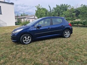 Peugeot 207 1,4i rezervované - 1