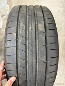 Dunlop 225/40 R18