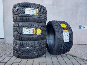 305/30R20 103W XL Zimné Pirelli Sottozero3