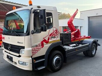 MERCEDES-BENZ ATEGO 1318 HÁKOVÝ NOSIČ KONTAJNEROV