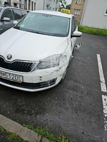 Havarovana škoda rapid 1.6tdi