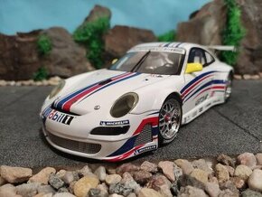 prodám model 1:18 porsche 911 GT3 RSR 997 - 1