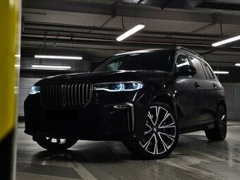 BMW X7 M50i X-Drive