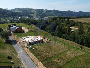 Na predaj pozemok - stavebný na rodinný dom, 930 m2, Beňuš. 