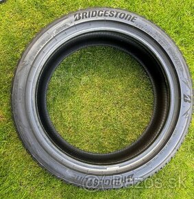 Predám zim. pneu.BRIDGESTONE Blizzak LM05, 225/45 R19 96V - 1