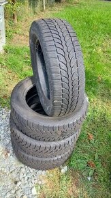 185/60r15 84T   Bridgestone    zimne