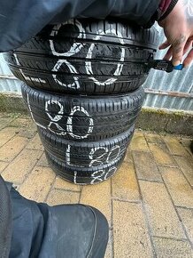 L80 4ks letné 215/65R16 gori