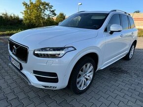 Volvo XC90 D5 AT AWD Momentum 7 Miestne