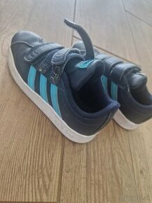 Predám detske topanky Adidas