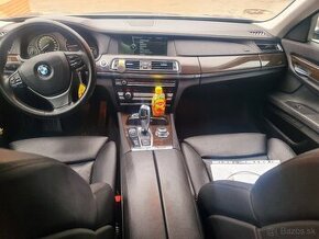 BMW 740d xDRIVE 2012