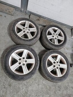 Predám elektróny 5x114.3 205/60 R16 zimne