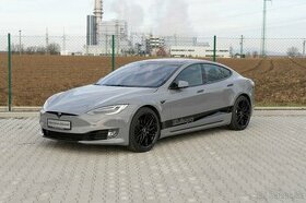 Tesla Model S 90D