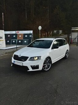 ŠKODA OCTAVIA Combi RS 2.0 TDI DSG