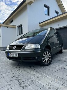 Volkswagen Sharan 2009  7 miestne