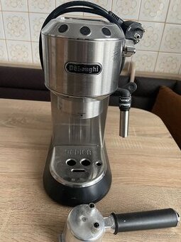 Delonghi kávovar