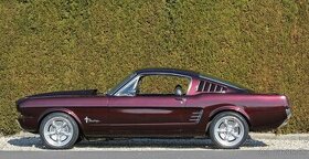 1966 FORD MUSTANG FASTBACK V8 AUTOMATIC SHOW CAR