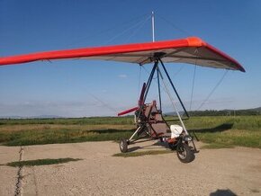 Motorové rogallo.