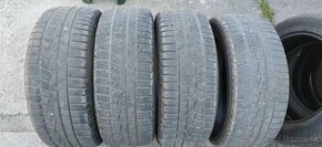 Predám Zimné PNEU Yokohama 235/55R18